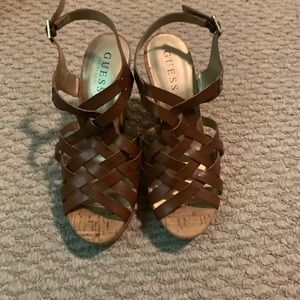 Guess wedges